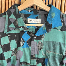 Load image into Gallery viewer, St. Croix Dark Leaf Cotton Button Up

