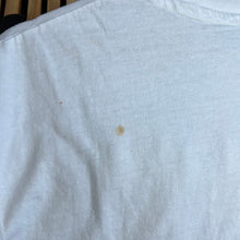 Load image into Gallery viewer, Garth Brooks Ropin’ The Wind T-Shirt
