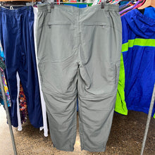 Load image into Gallery viewer, REI Cargo Pants (Modern)
