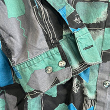 Load image into Gallery viewer, St. Croix Dark Leaf Cotton Button Up
