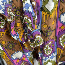 Load image into Gallery viewer, Pattern Paisley Button Up

