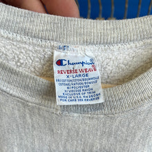 Load image into Gallery viewer, UMD Champion Reverse Weave Sweatshirt
